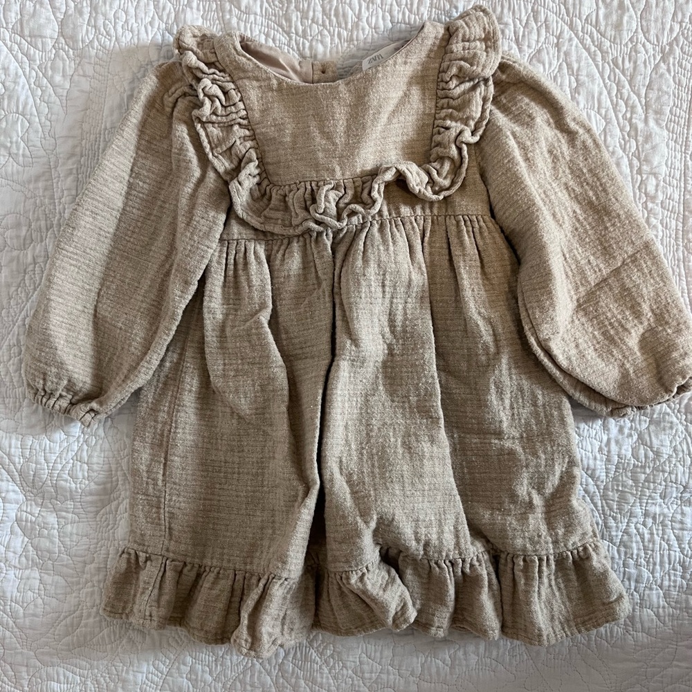 Zara Beige Dress, size 3-4t